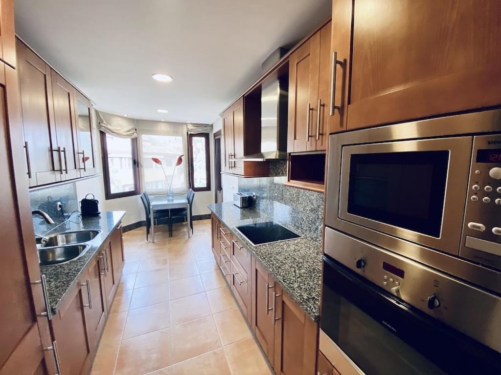 Beautiful 5 * Penthouse Very Near The Beach Марбеля Екстериор снимка